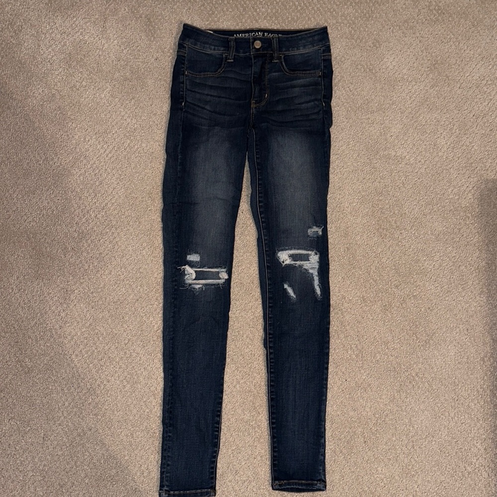 American Eagle dark wash ripped knees super stretch skinny jeans
